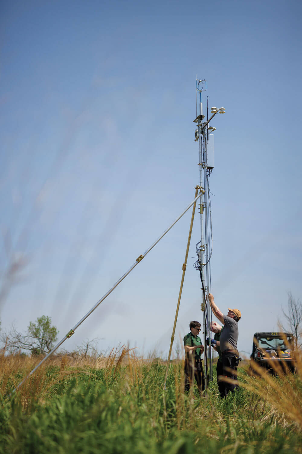 Team deploying remote sensing flux towers on Coffey Ranch